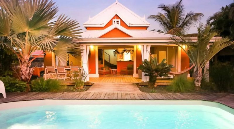 Villa moderne avec piscine